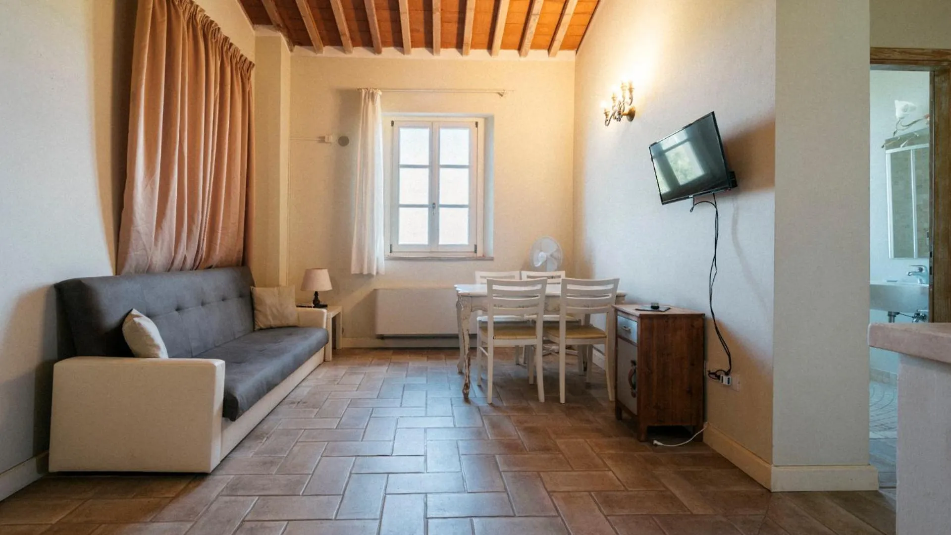 La Beccanina Resort Le Case Italy
