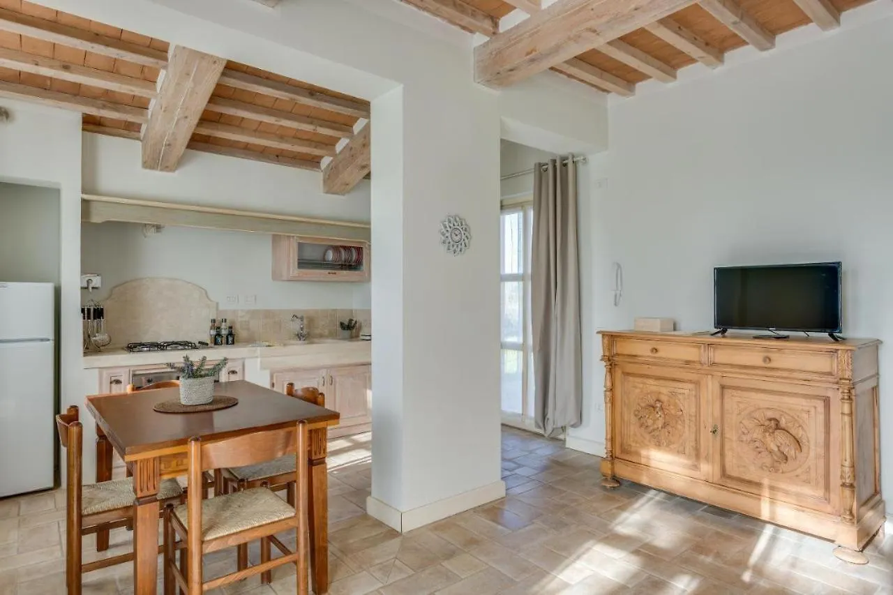 Le Case La Beccanina Resort Le Case